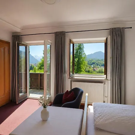Gæstehus Bergkristall 3*